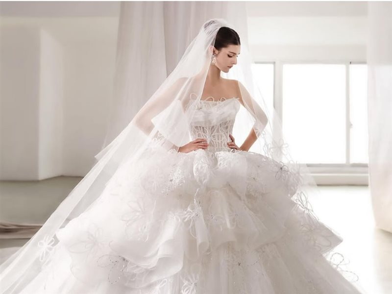 دار Ivan young تطلق مجموعتها الجديدة لفساتين زفاف تحاكي الطبيعة  