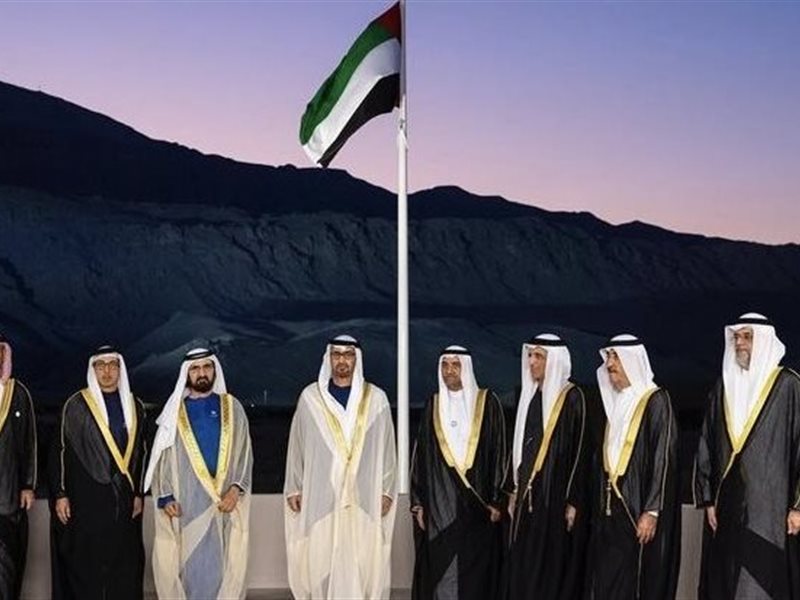 رئيس الدولة وحكام الإمارات يشاركون في الاحتفال الرسمي بعيد الاتحاد الـ53 