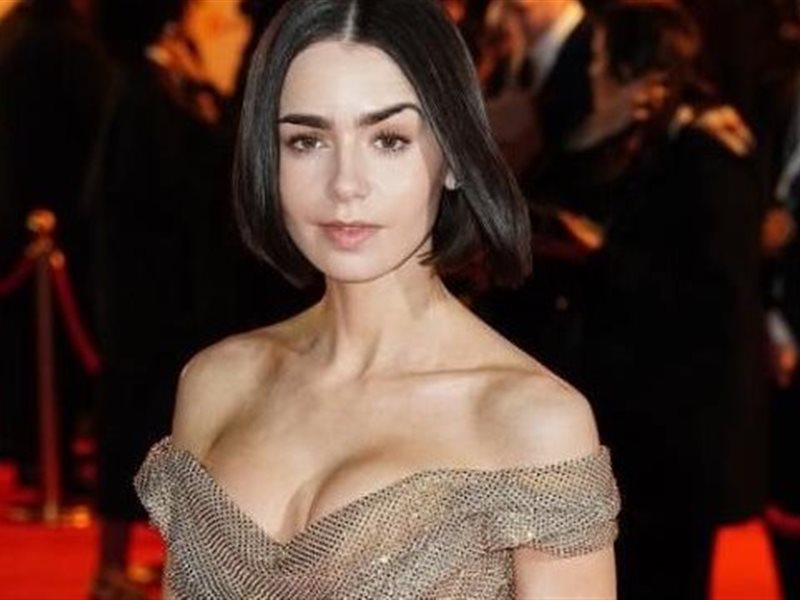 ليلي كولينز تخطف الأضواء في العرض الأول لـ The Devil Wears Prada Musical 