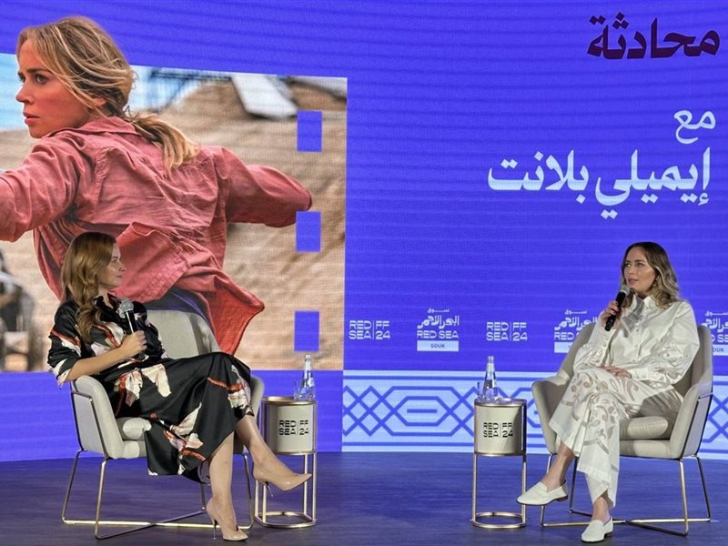 إيميلي بلانت تتحدث عن تجاربها السينمائية وبدايتها في الفن بمهرجان البحر الأحمر