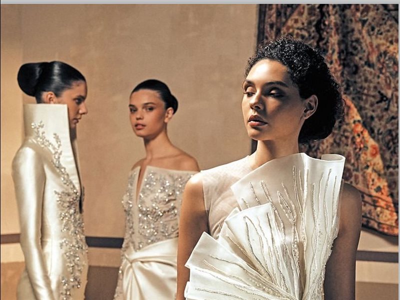 أناقة مستوحاة من الفن العثماني.. شاهدِ مجموعة رامي العلى لشتاء 2025  