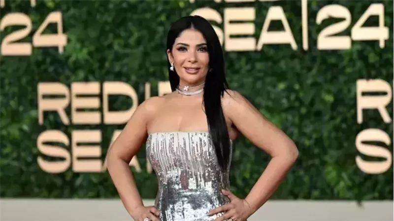 منى زكي