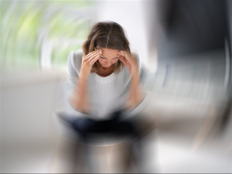 هل تشعر عند النوم بأن الغرفة تدور من حولك.. إليك الأسباب 