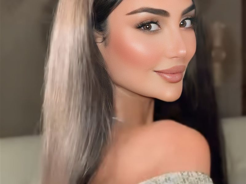 نور الغندور تتألق في حفل توزيع جوائز 