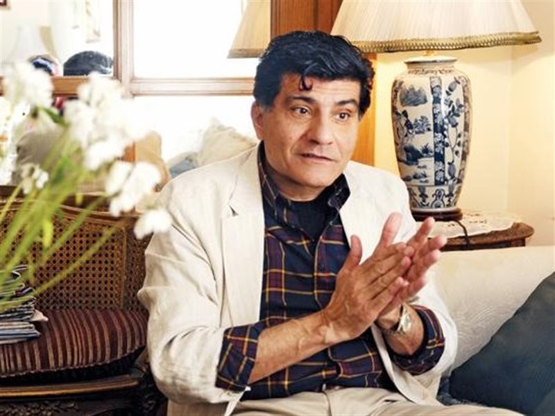 محمد النشائي مسيرة عالم مصري بارز في الفيزياء والرياضيات