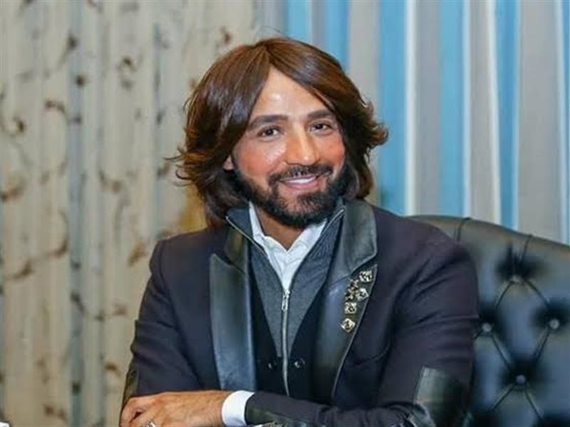 تكريم هاني البحيري كأفضل مصمم أزياء لعام 2024