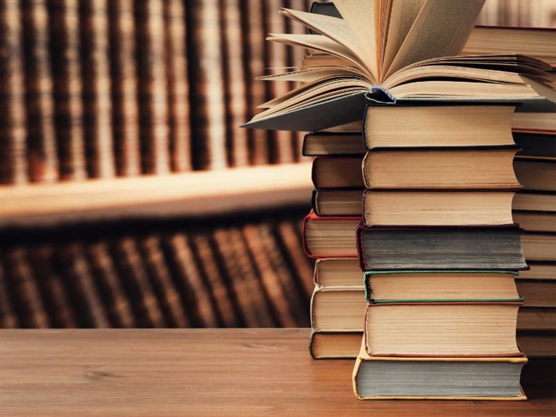  أفضل 5 كتب عن التواصل وكيفية تحسين مهاراتك في الاتصال