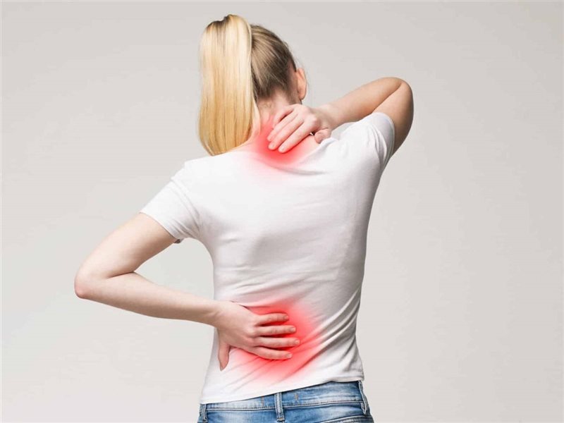 الأسباب الشائعة لآلام الظهر والرقبة.. تعرف عليها