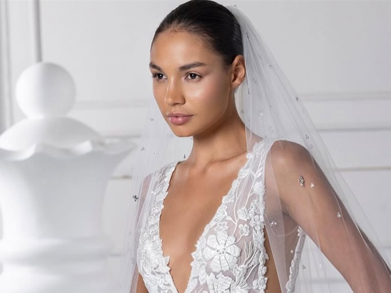 مجموعة طوني ورد لشتاء 2024-2025.. فساتين زفاف مبتكرة تمنحك إطلالة لا تنسى