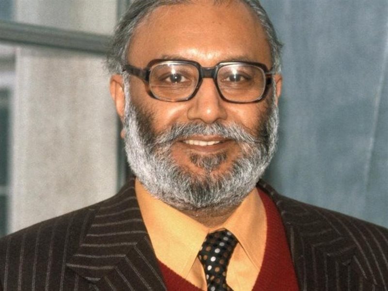 محمد عبد السلام عالم الفيزياء الباكستاني الحائز على جائزة نوبل