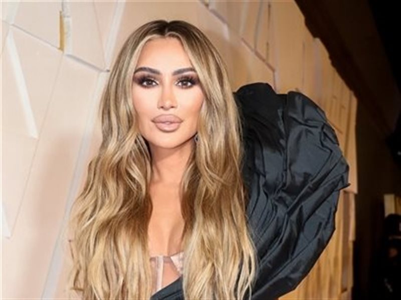 بعد ظهورها بـإطلالة جرئية بحفل الـ «موريكس».. أول تعليق من مايا دياب