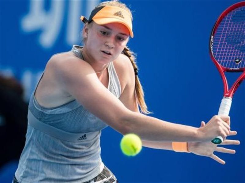 إيلينا ريباكينا تتألق وتقود كازاخستان للفوز في كأس يونايتد للتنس