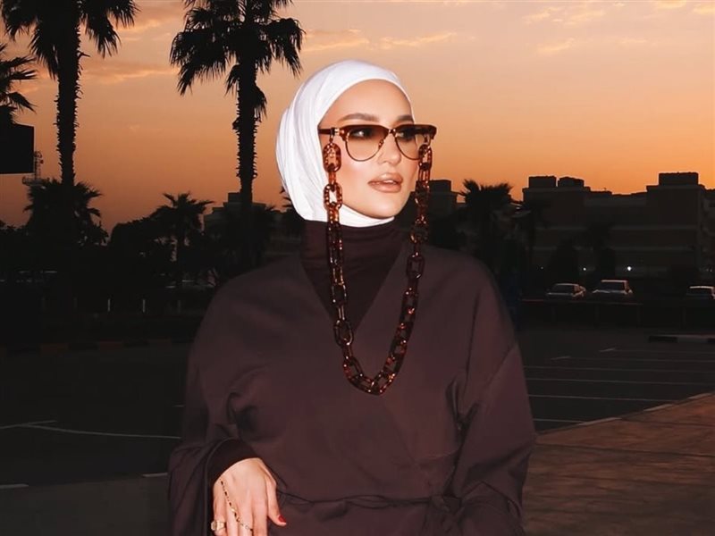 للمحجبات .. استوحي إطلالتك من الكويتية دلال الدوب 