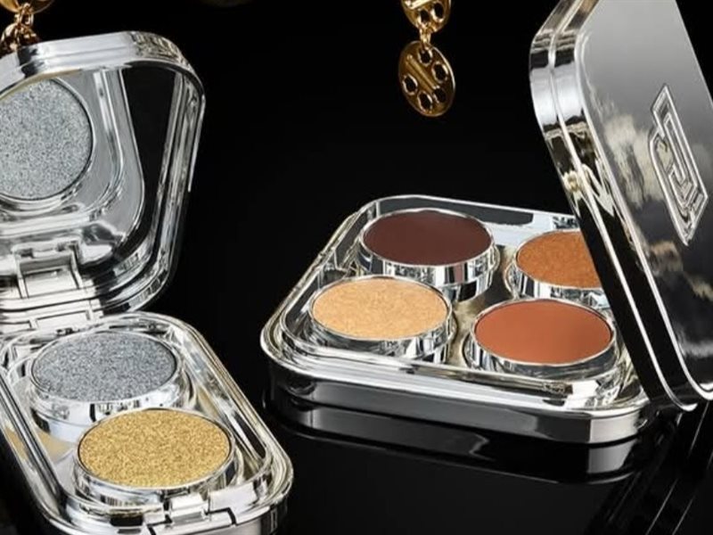 علامة Rabanne تطلق مجموعة مكياج فاخرة لموسم الأعياد تواكب موضة 2025 