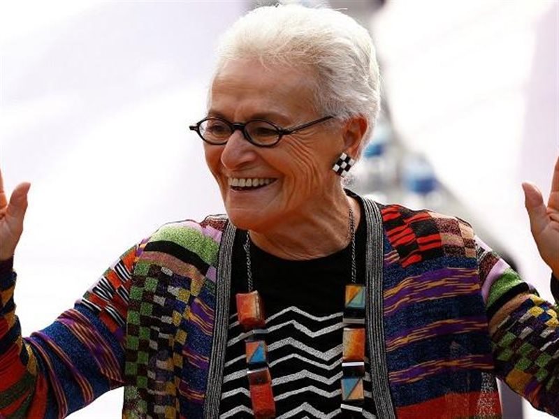 وفاة روزيتا ميسوني مصممة الأزياء الإيطالية ومؤسسة دار “ميسوني” عن عمر 93 عامًا