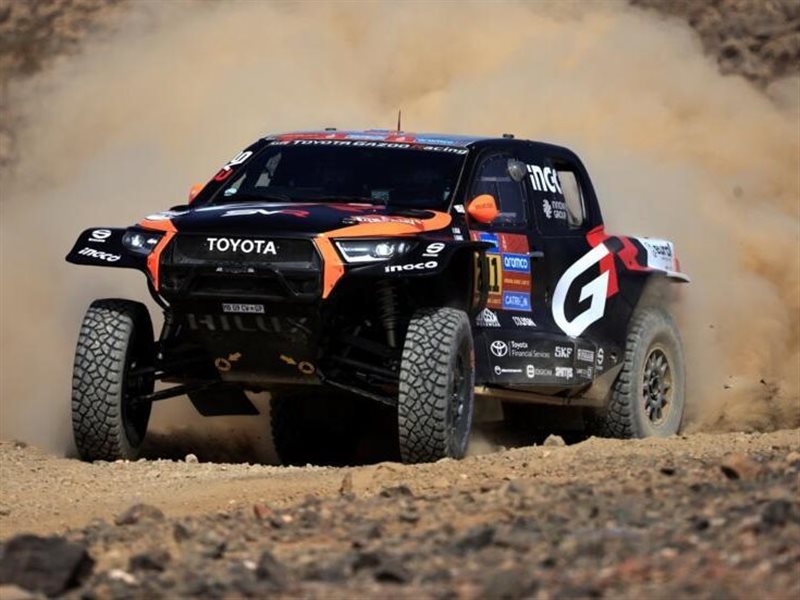 انطلاقة قوية لرالي داكار هينك لاتيغان يتصدر المرحلة التمهيدية