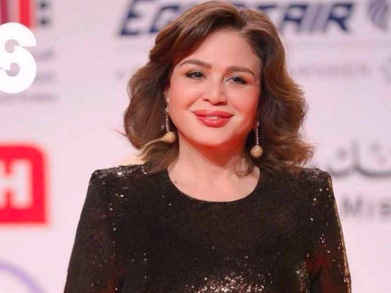 خاص.. إلهام شاهين تكشف حقيقة انسحابها من فيلم 