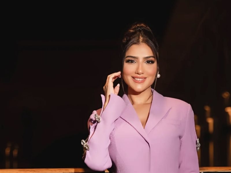 مي عمر تتألق باللافندر من Mach&Mach في أحدث ظهور لها 