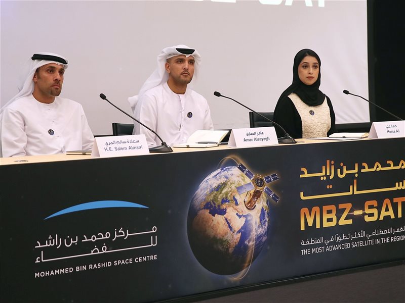 إطلاق محمد بن زايد سات قفزة إماراتية جديدة في مجال استكشاف الفضاء 