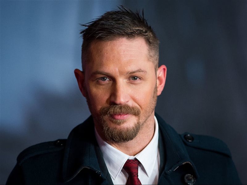 توم هاردي مسيرة فنية استثنائية وتأثير دائم في عالم السينما