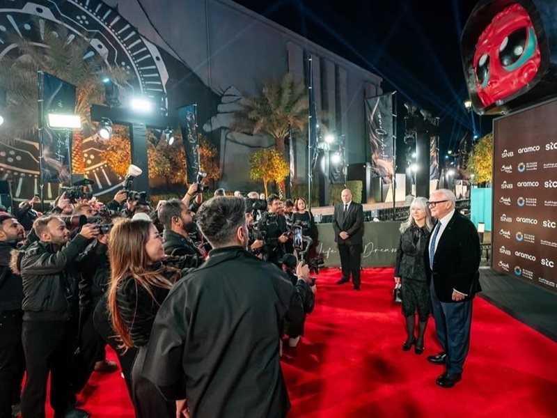 المستشار تركي آل شيخ يستقبل نجوم العالم بحفل العالمي أنتوني هوبكنز بموسم الرياض