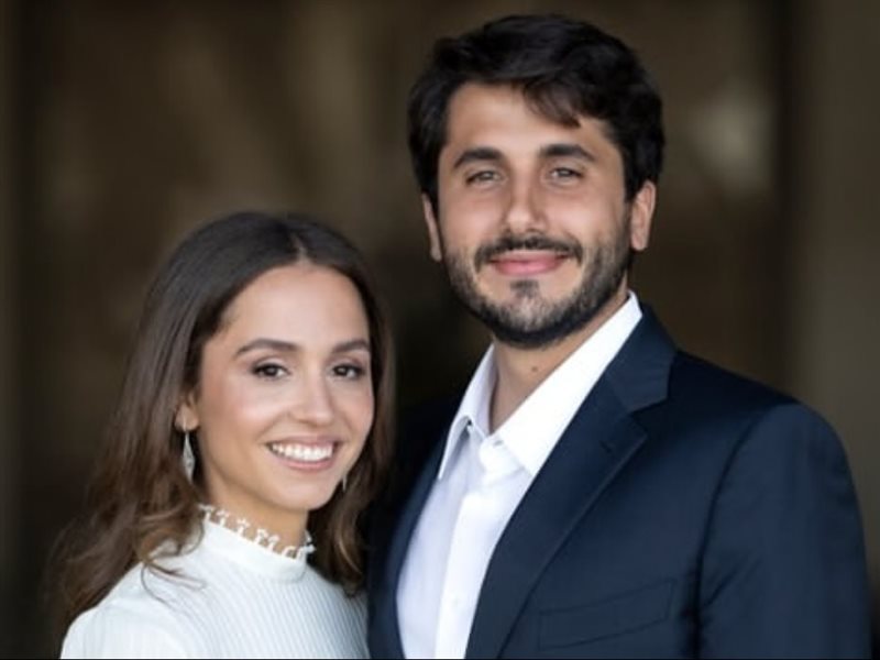 الملكة رانيا تعلن عن حمل الأميرة إيمان: 