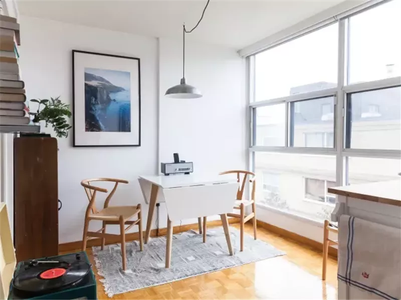 6 طاولات طعام مثالية للشقق الصغيرة  