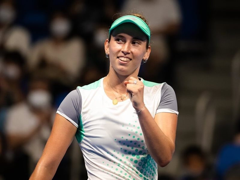 إليس ميرتنز تتوج بلقبها التاسع في مسيرتها بعد فوزها في سنغافورة