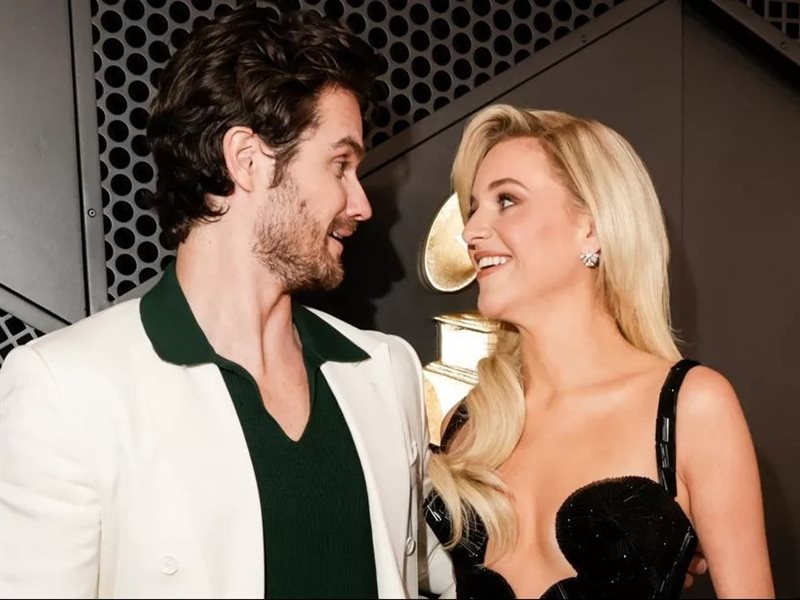 أبرز إطلالات الثنائيات في حفل توزيع جوائز جرامي لعام 2025