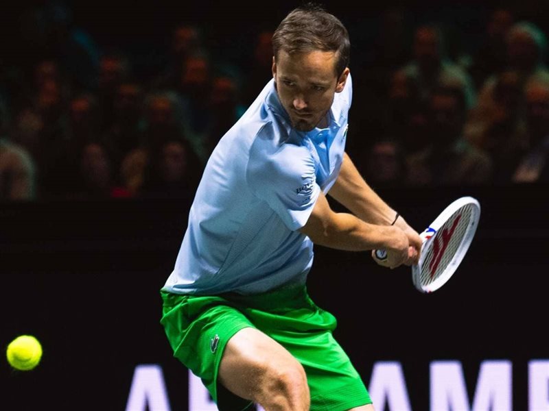 مواجهات قوية وتأهل الكبار في بطولات التنس الدولية