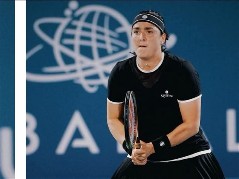 أنس جابر تتألق في أبو ظبي وتواصل مشوارها في بطولة مبادلة المفتوحة