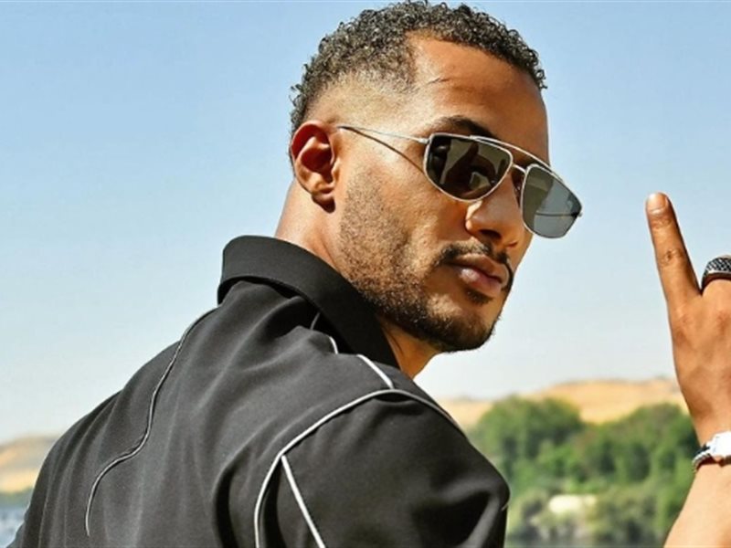 محمد رمضان في شارع المعز بسبب مدفع رمضان.. ما القصة؟