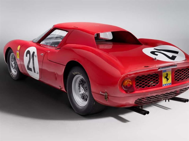  فيراري LM250 تباع بـ34.9 مليون يورو في مزاد باريس