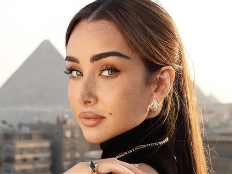 هنا الزاهد تنهار بالبكاء بعد استرجاع ذكرياتها مع طلعت زكريا 