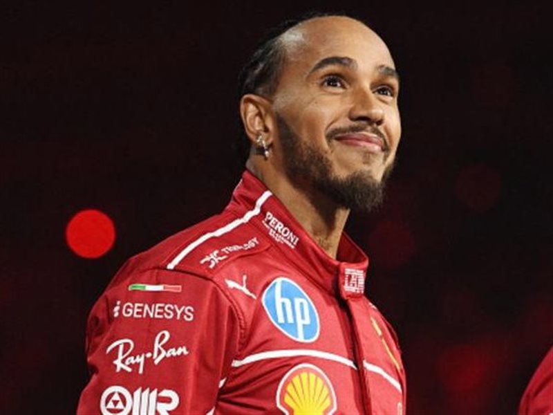 هاميلتون يبدأ رحلة المجد مع فيراري