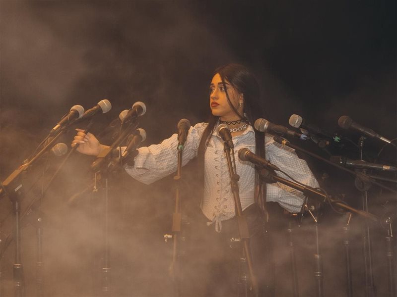 بعد باليرينا.. مغنية الراب الإماراتية ألماس  تطلق كليب 