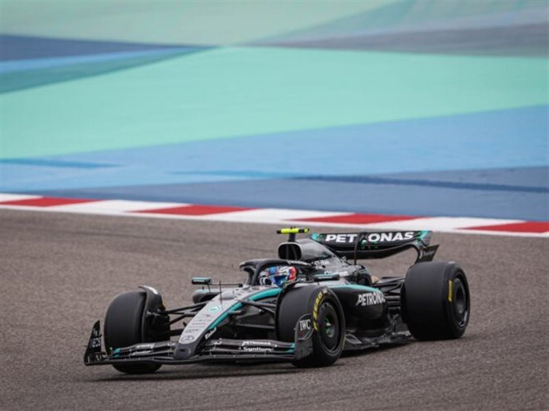 أندريا أنتونيلي يتصدر اليوم الأول لاختبارات البحرين في الفورمولا 1