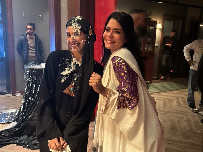 بعد مشاركتها في الحلقة السابعة.. آية سماحة تنشر كواليس أشغال شقة جداً