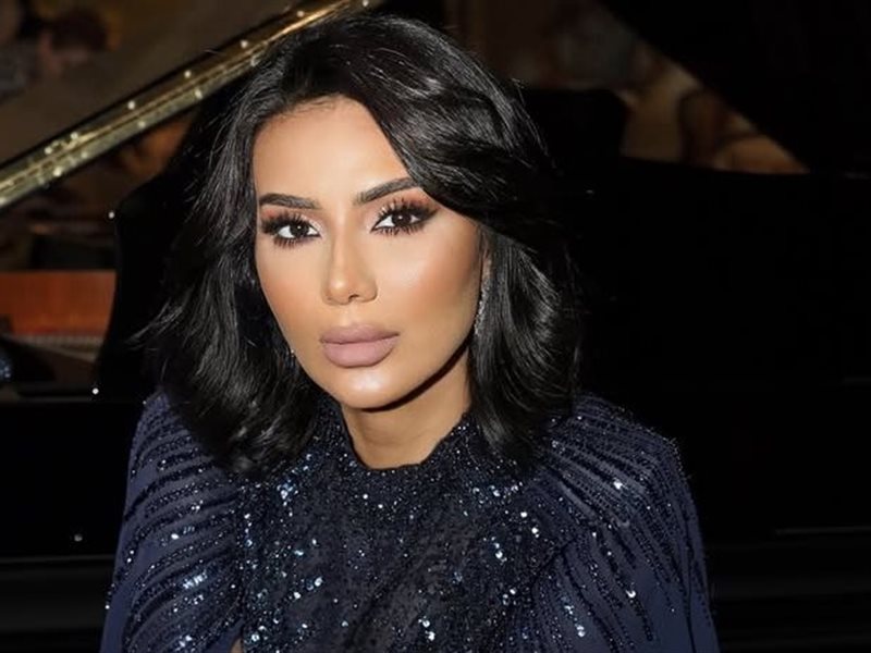 لبنى عبدالعزيز في 