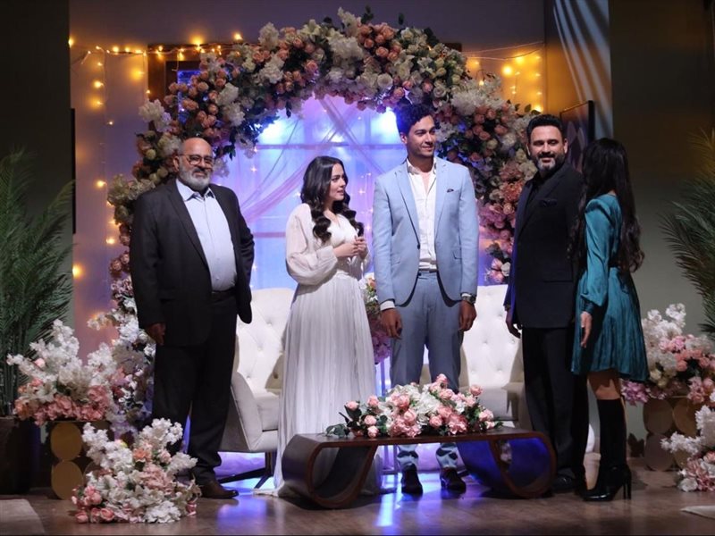 الحلقة الثامنة من مسلسل الكابتن.. خطوبة كراميلا ورانيا 