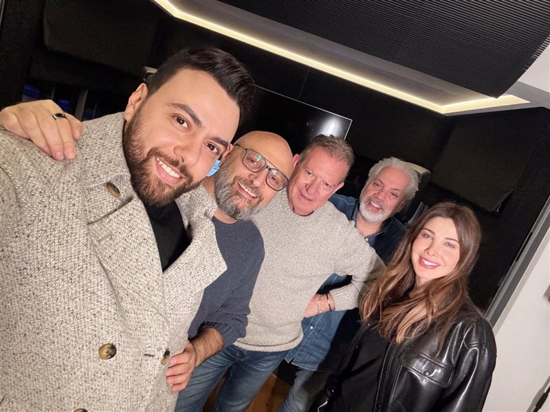 نانسي عجرم تحتفل بتصدر إعلان 