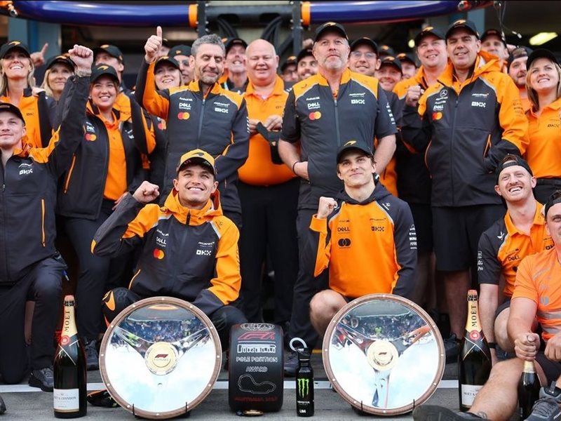 نوريس يعلن تفوق مكلارين في أستراليا وبياستري يسقط أمام جماهيره