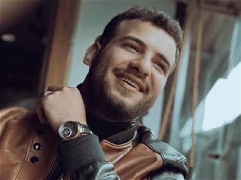 بسبب الشكاوى ضده.. نقابة المهن الموسيقية تمنع مسلم من الغناء 