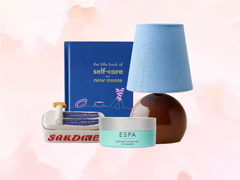 قبل عيد الأم.. أفكار مختلفة لتقديم هدية مميزة لوالدتك 