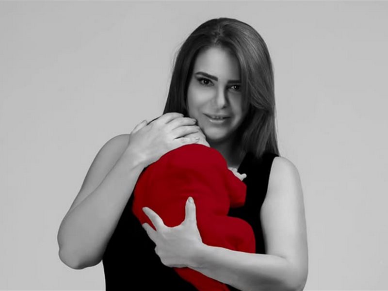 في عيد الأم.. فنانات تخوضن تجربة الأمومة لأول مرة