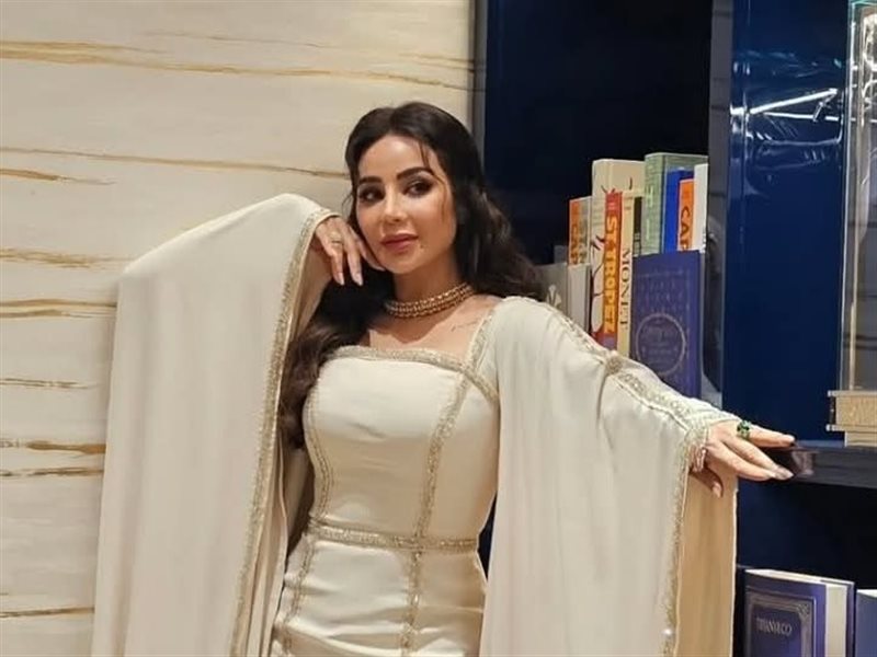 لجين عمران بإطلالة أنيقة في سحور 