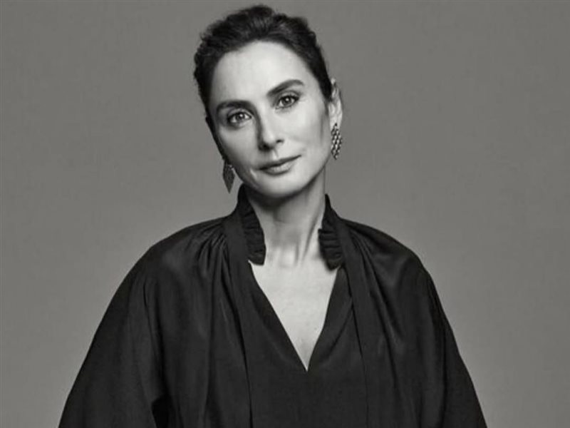 فرانسيسكا أمفيثياتروف تودع 