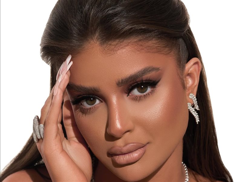 بالصور.. خبير التجميل علاء التونسي يكشف لـ