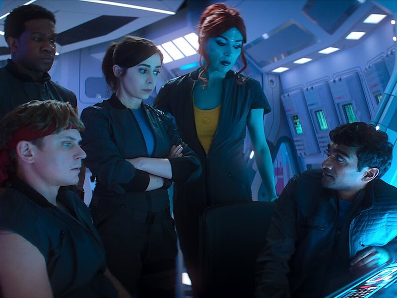 طرح إعلان مسلسل Black Mirror 7 على 