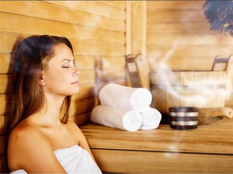 منها محاربة التوتر والكوليسترول.. فوائد متعددة تقدمها الساونا لصحتك 
